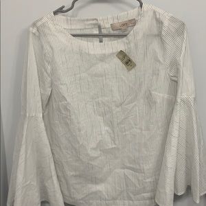 Bell sleeve loft top